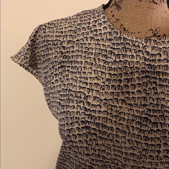 Women’s Top - Picture 2 of 3